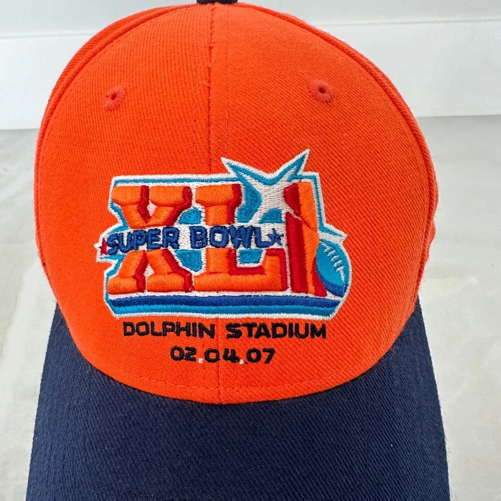 Rare New 2007 Super Bowl XLI Dolphin Stadium Baseball Cap & XLI Party Wristband - Picture 3 of 9